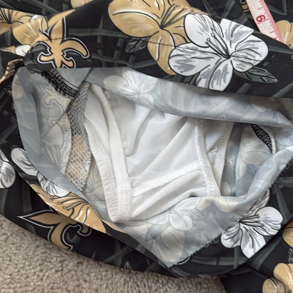 NFL New Orleans Saints Swim Trunks Size XL - Picture 6 of 6